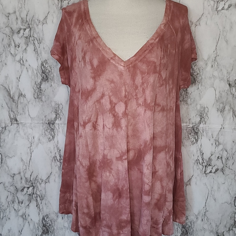 Hummingbird tie dye tunic size small